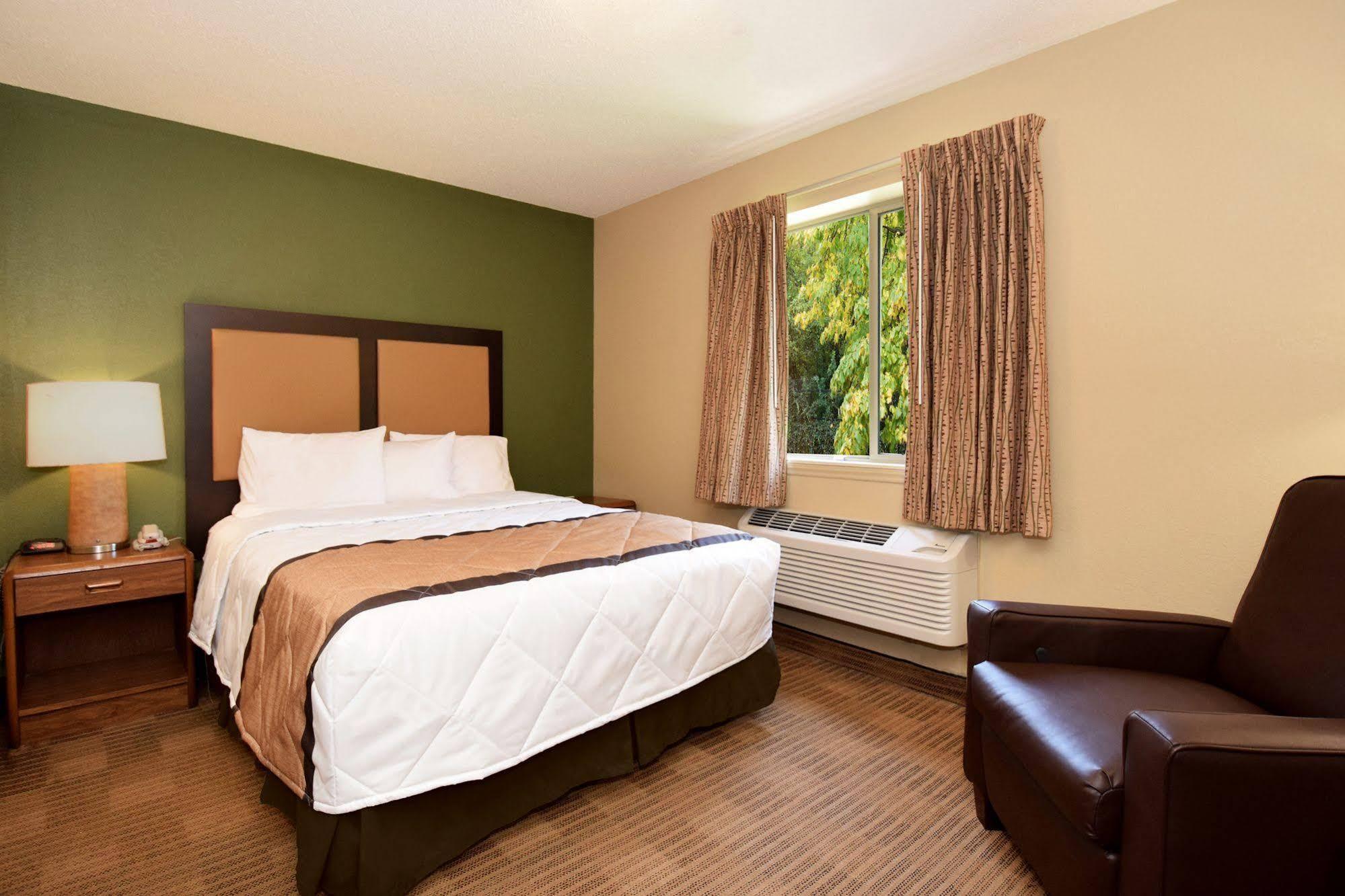 Extended Stay America Suites - Chicago - Lombard - Yorktown Center Екстер'єр фото