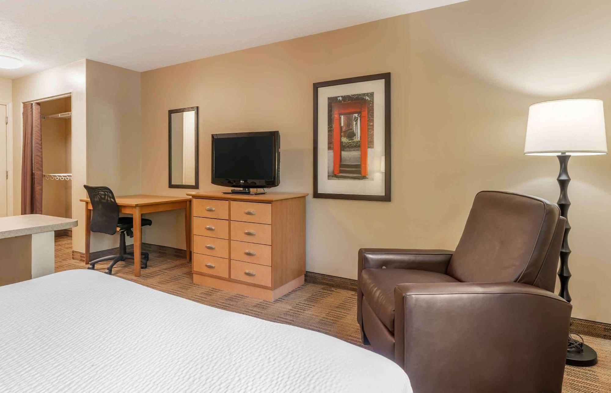 Extended Stay America Suites - Chicago - Lombard - Yorktown Center Екстер'єр фото