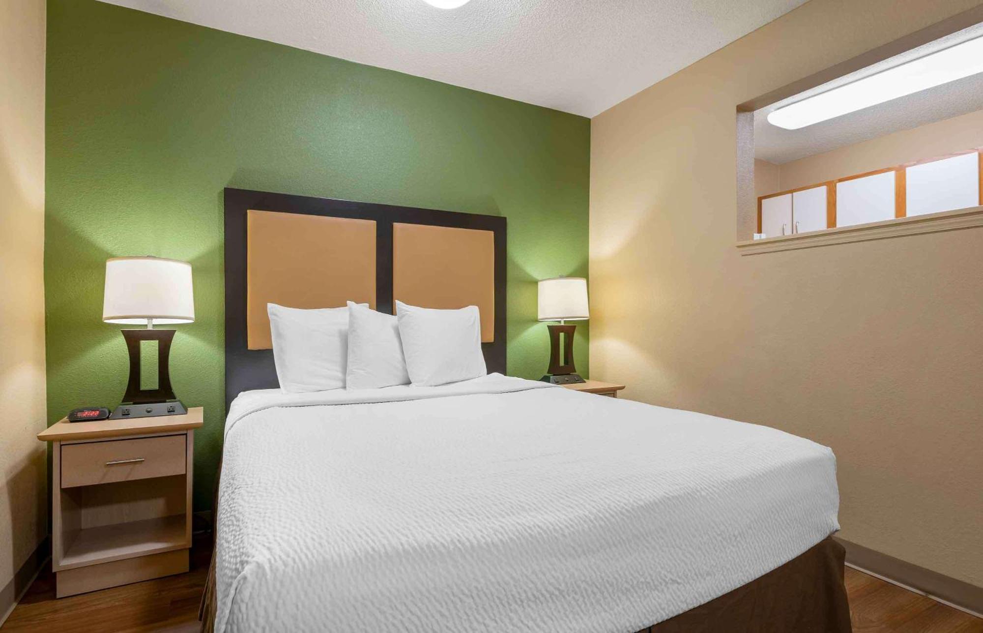 Extended Stay America Suites - Chicago - Lombard - Yorktown Center Екстер'єр фото