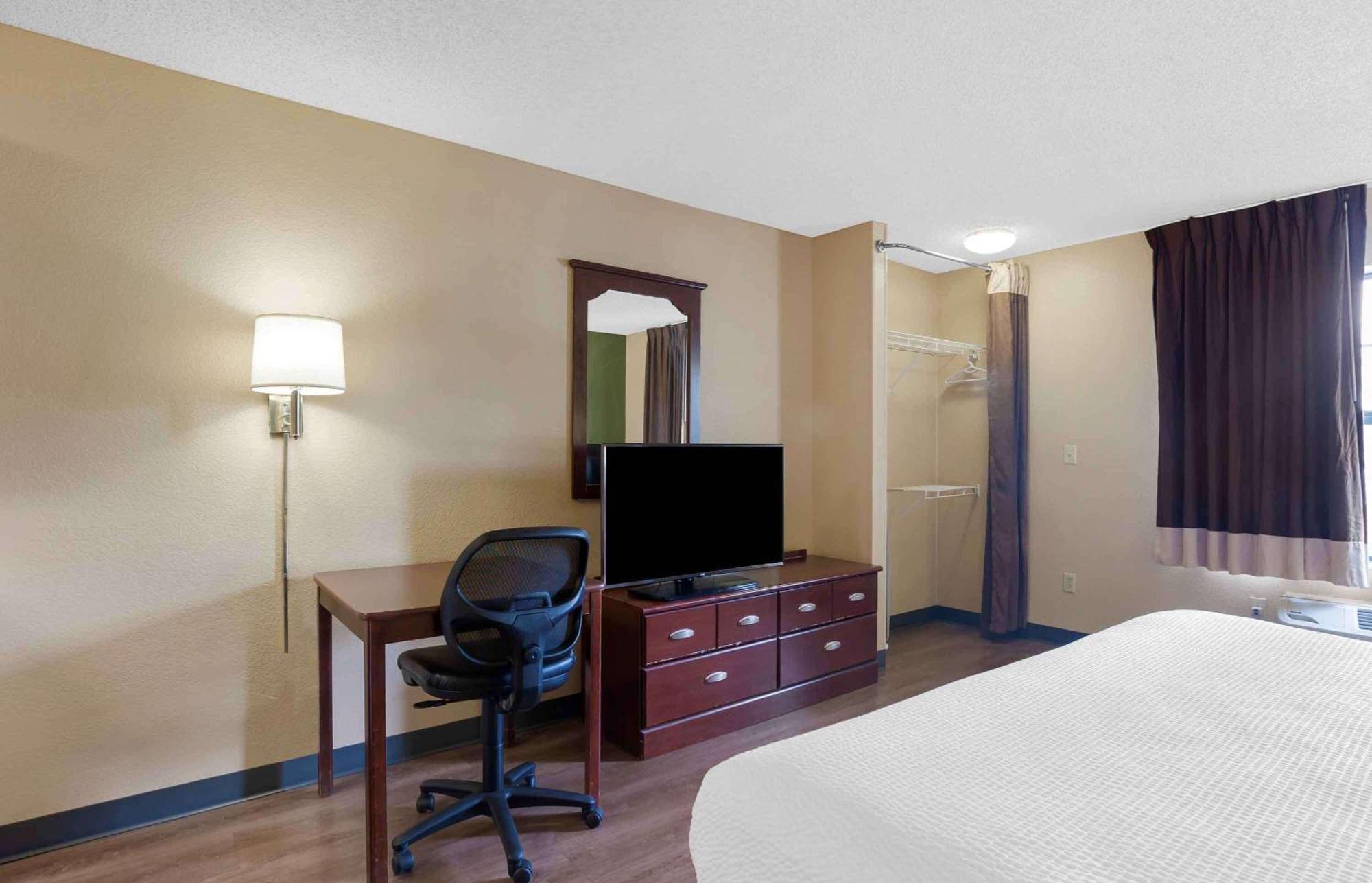 Extended Stay America Suites - Chicago - Lombard - Yorktown Center Екстер'єр фото