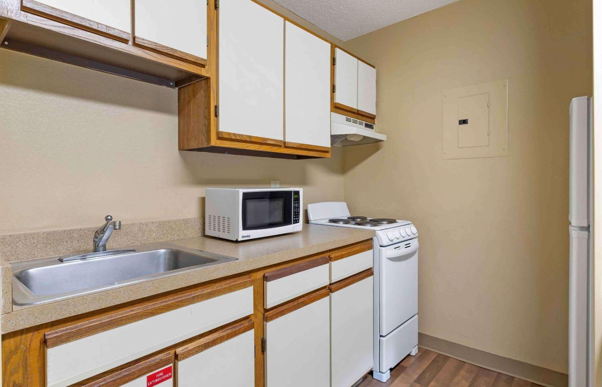 Extended Stay America Suites - Chicago - Lombard - Yorktown Center Екстер'єр фото