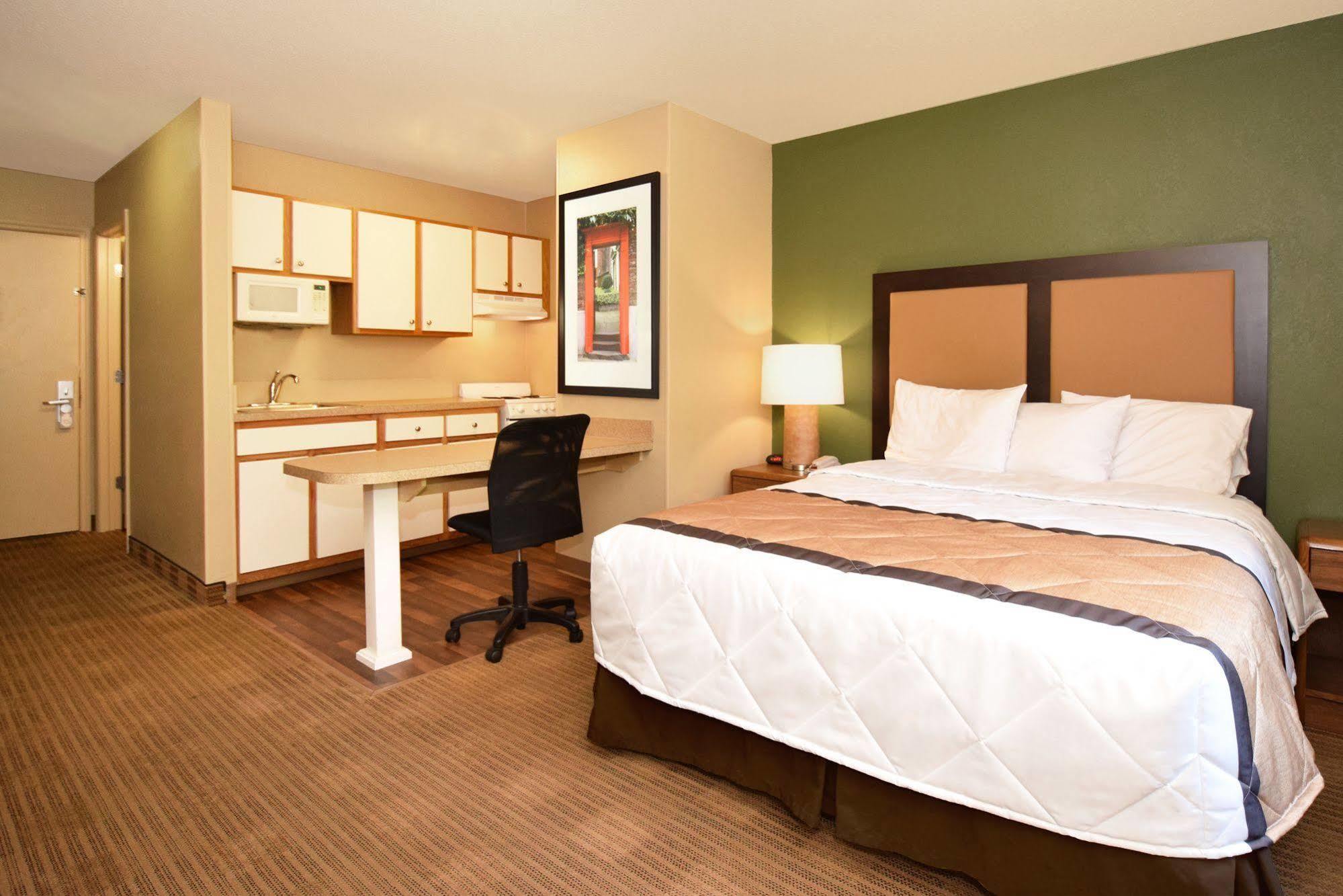 Extended Stay America Suites - Chicago - Lombard - Yorktown Center Екстер'єр фото